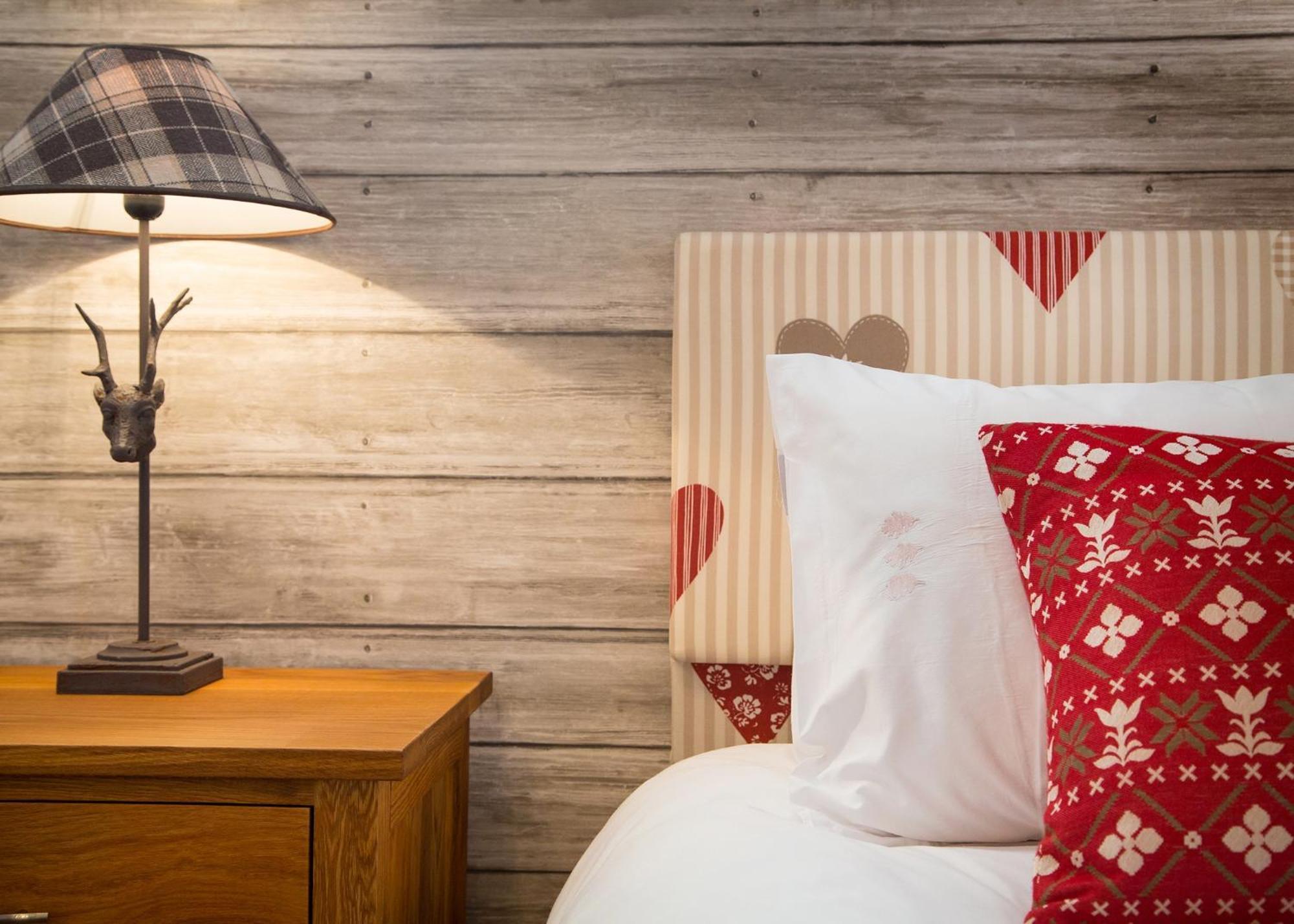 The Sherwood Hideaway Lodges Bothamsall Dış mekan fotoğraf